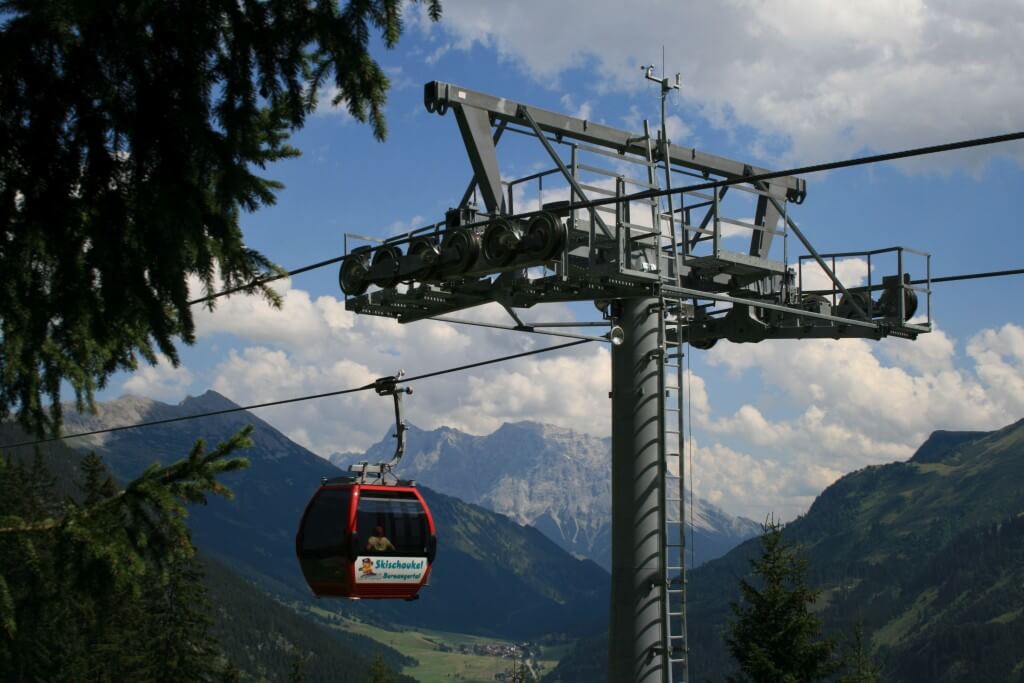 Blick auf die Zugspitze Bergbahnen-Berwang-Bichlbach